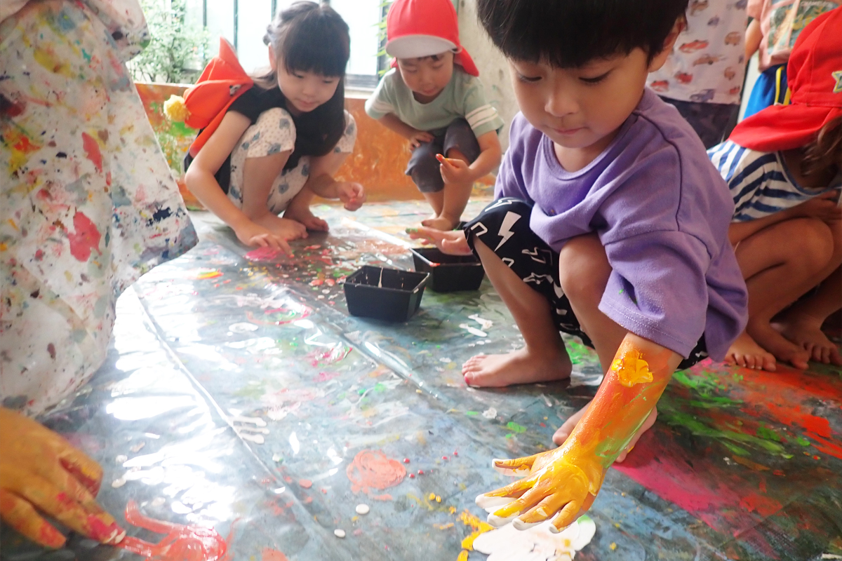 代田仁慈保幼園の子どもたちの遊び・生活13