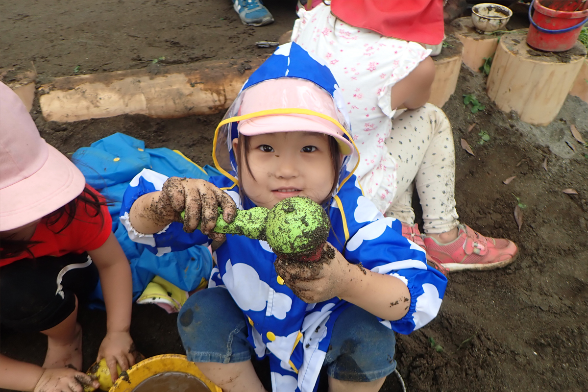 世田谷仁慈保幼園の子どもたちの遊び・生活15